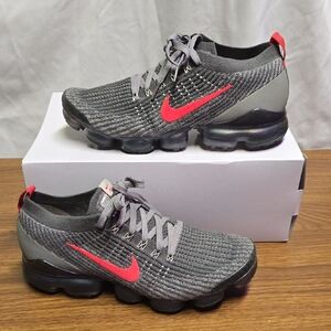 Nike Air Vapormax Charcoal and Crimson Athletic Shoes Size 10 Womens